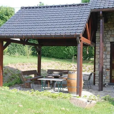 Le Jeune Marronnier Bed and Breakfast Robertville